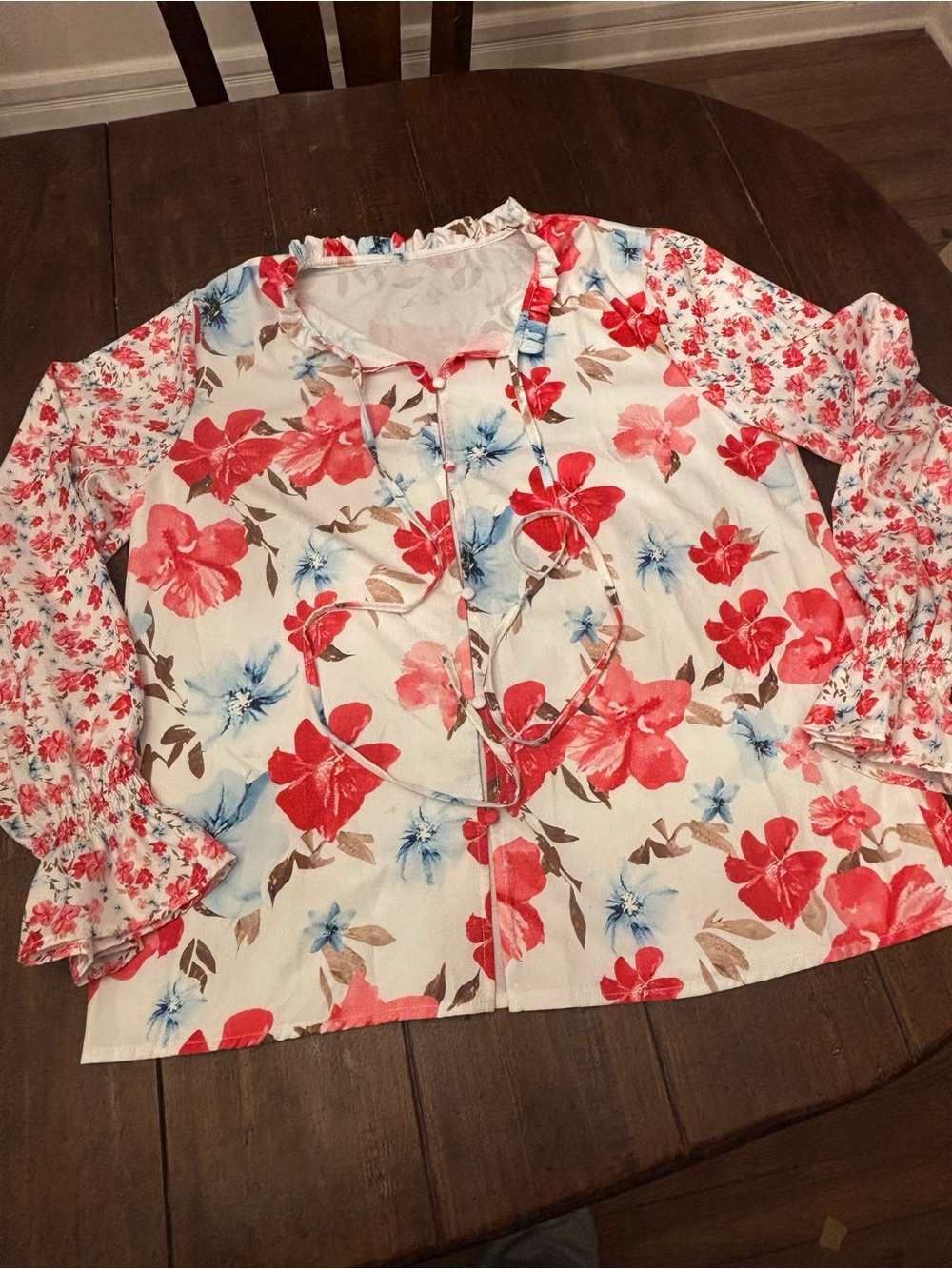 Source Unknown Floral Peasant Blouse in White, Red, Blue